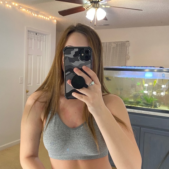Gray sports bra - Picture 2 of 4